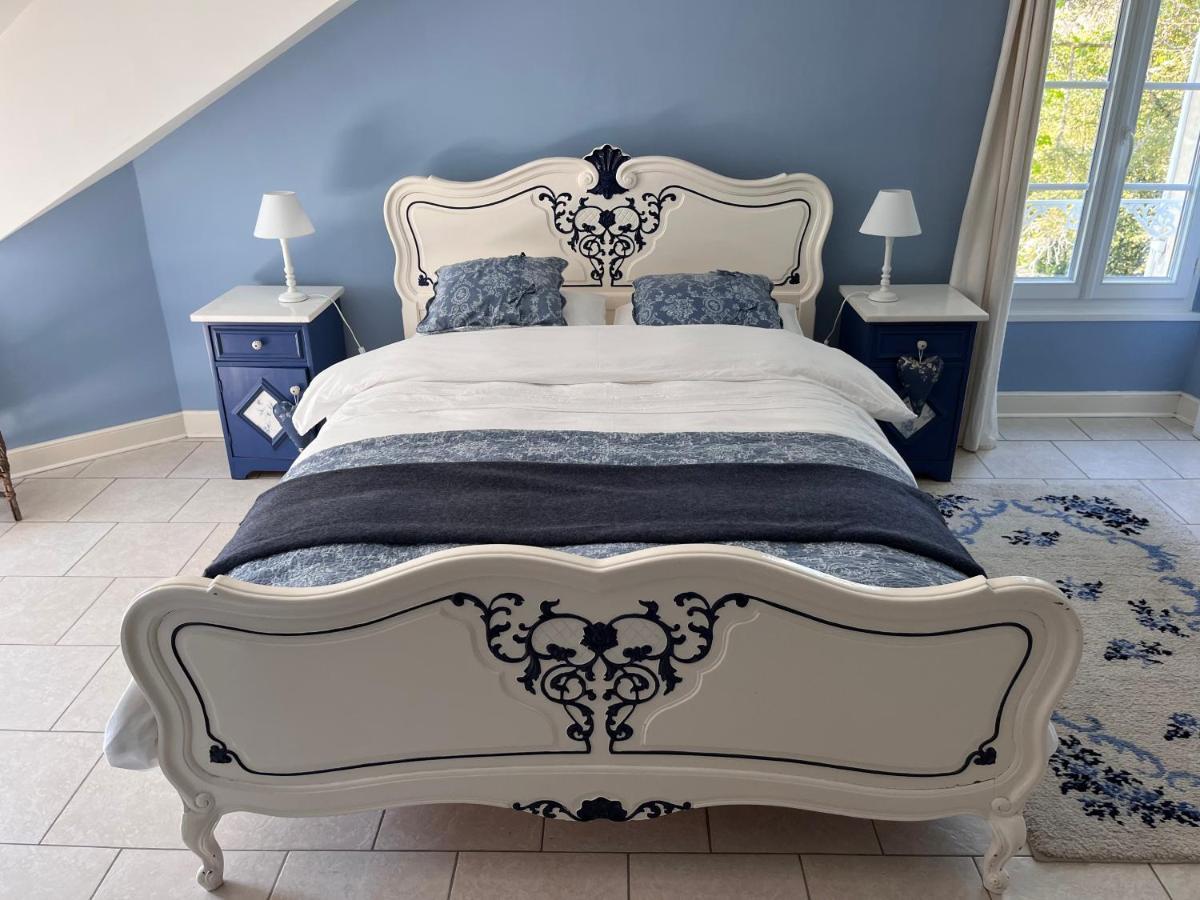 Le Bouquet Bleu Bed And Breakfast Siorac-en-Perigord Exterior photo